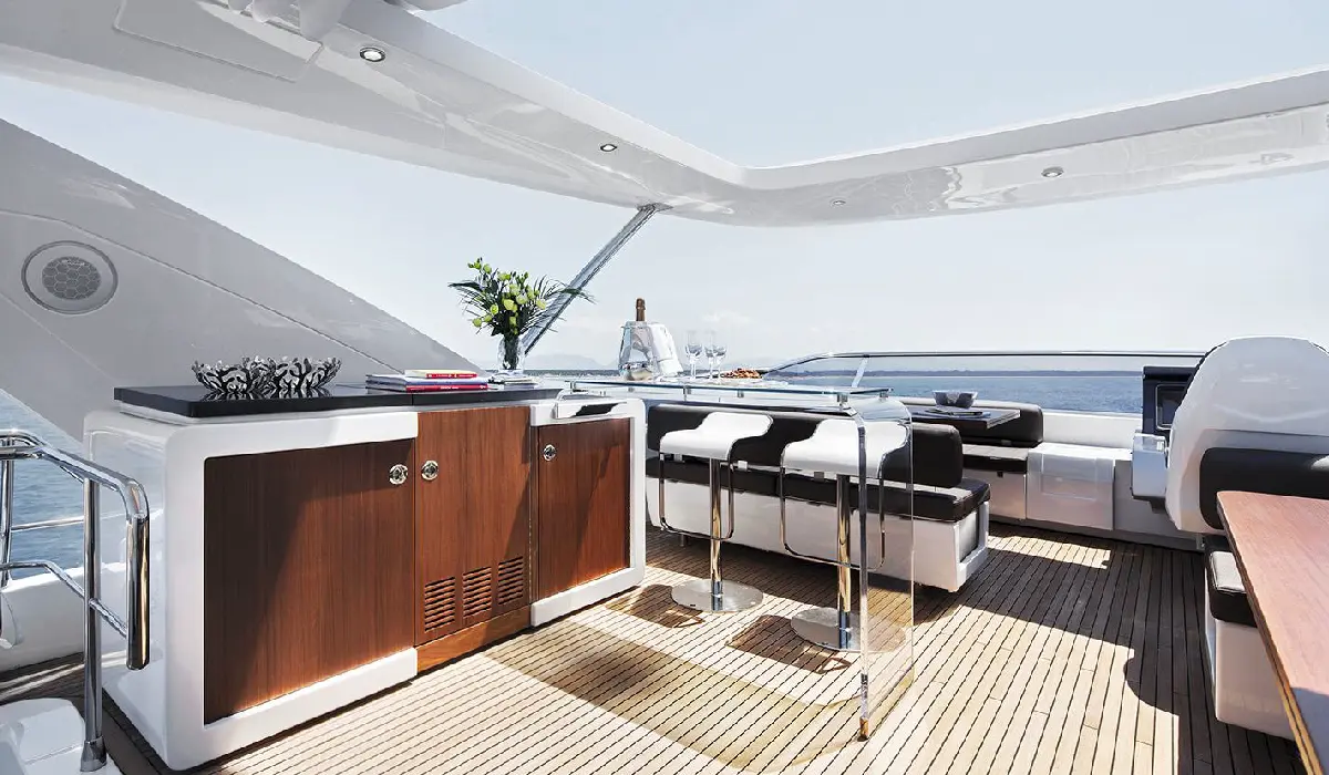 Azimut - Fly 83 - Best Yacht Rentals - Best Preowned Yachts - Exclusive Concierge Club.webp